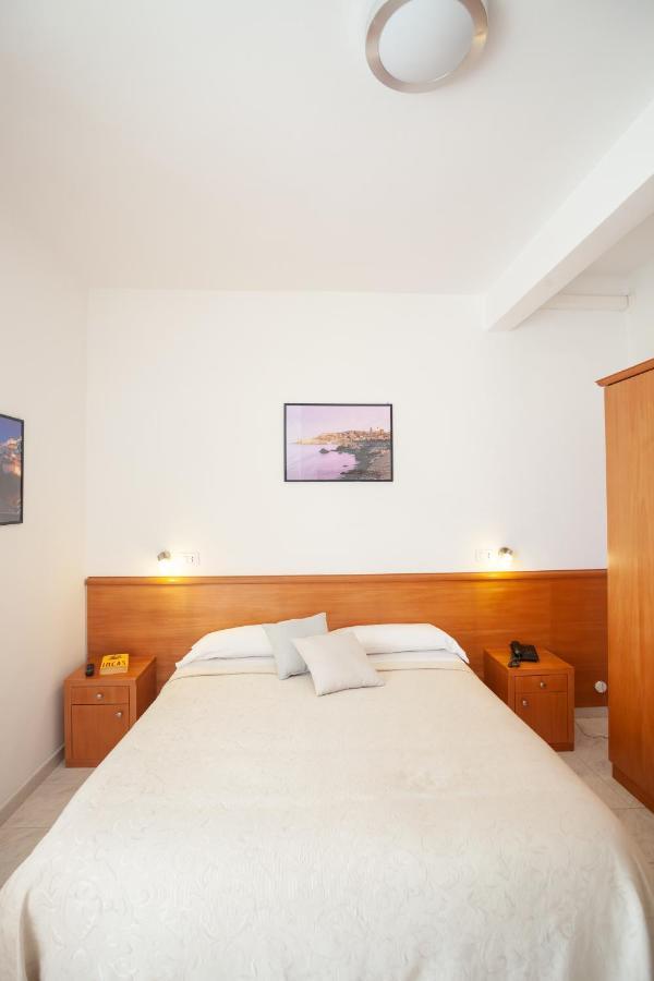 Hotel Viola Gaeta Luaran gambar