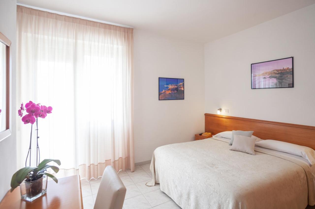 Hotel Viola Gaeta Luaran gambar